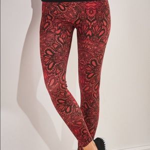 Soft Surroundings | Superslim Isparta Leggings Size Medium